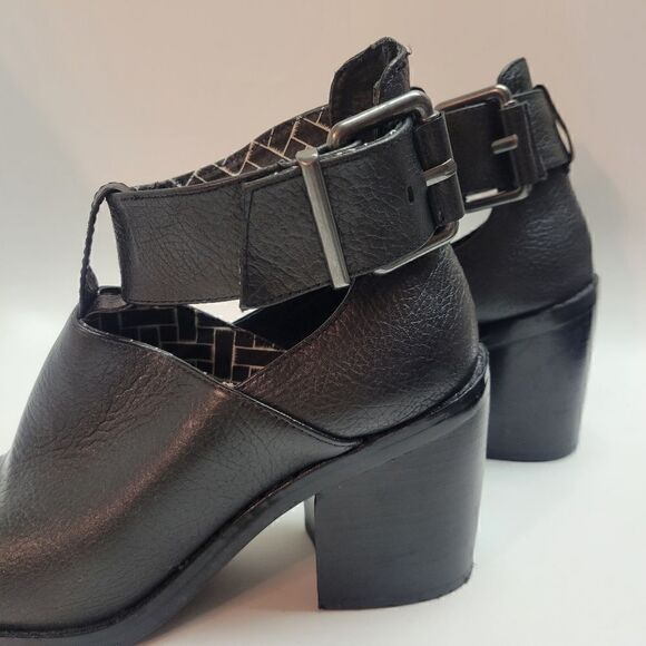 Shelly's London Reversible Adjustable Buckle Strap Block Heel Leather Booties - Picture 5 of 16